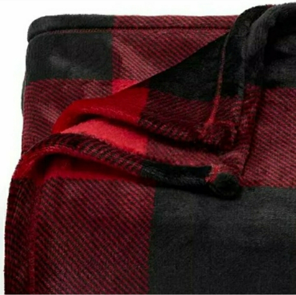 Buffalo Plaid Blanket Plush Red Black ❤ NWT - Picture 2 of 6